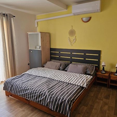Penzion A Pizzerie Na Zalozne Kobylí Екстериор снимка