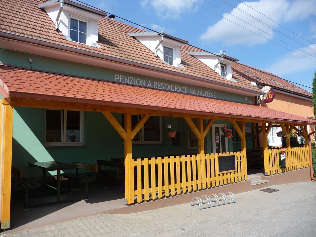 Penzion A Pizzerie Na Zalozne Kobylí Екстериор снимка